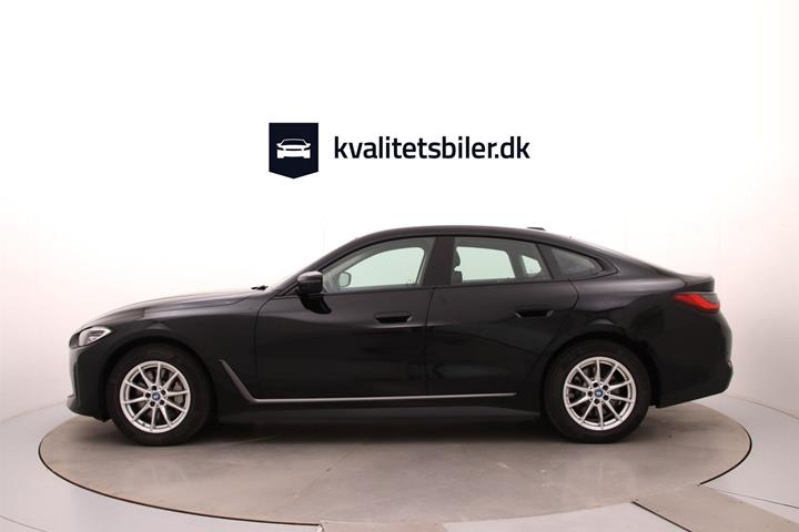 Sort BMW i4 fra 2023