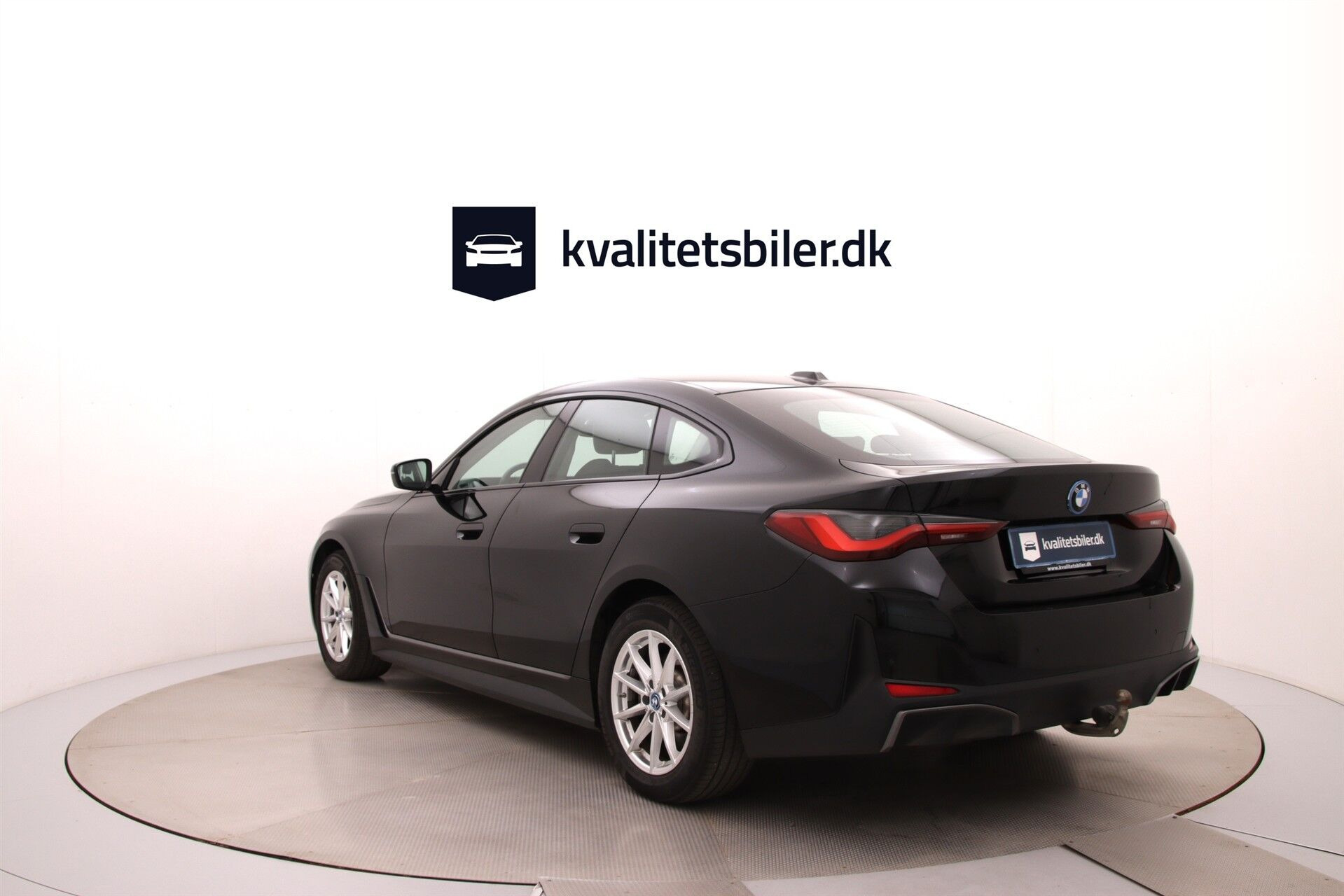 Sort BMW i4 fra 2023
