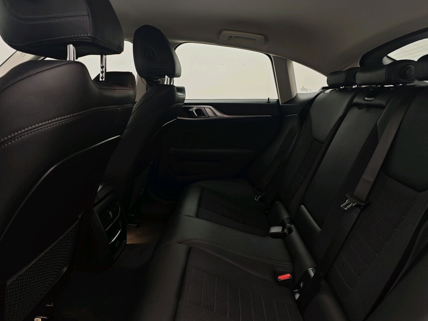 Sort BMW i4 fra 2023