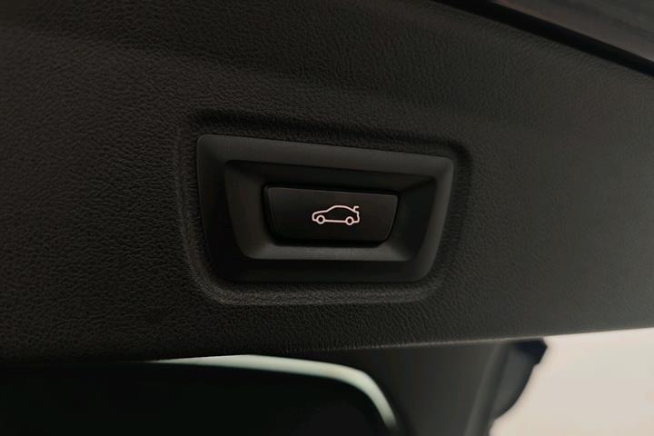 Sort BMW i4 fra 2023