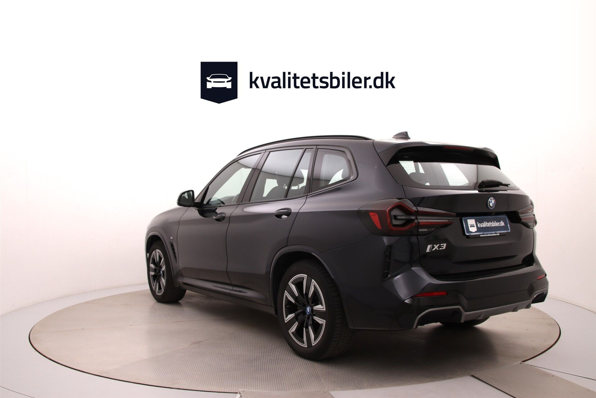 Sort BMW iX3 fra 2022