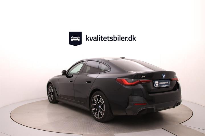 Sort BMW i4 fra 2023