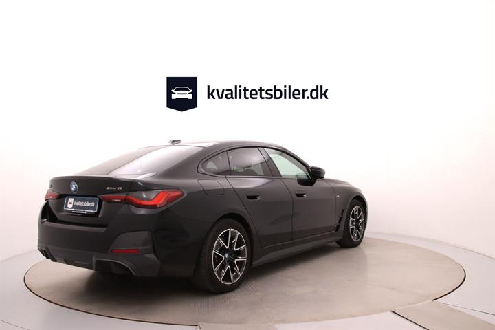 Sort BMW i4 fra 2023
