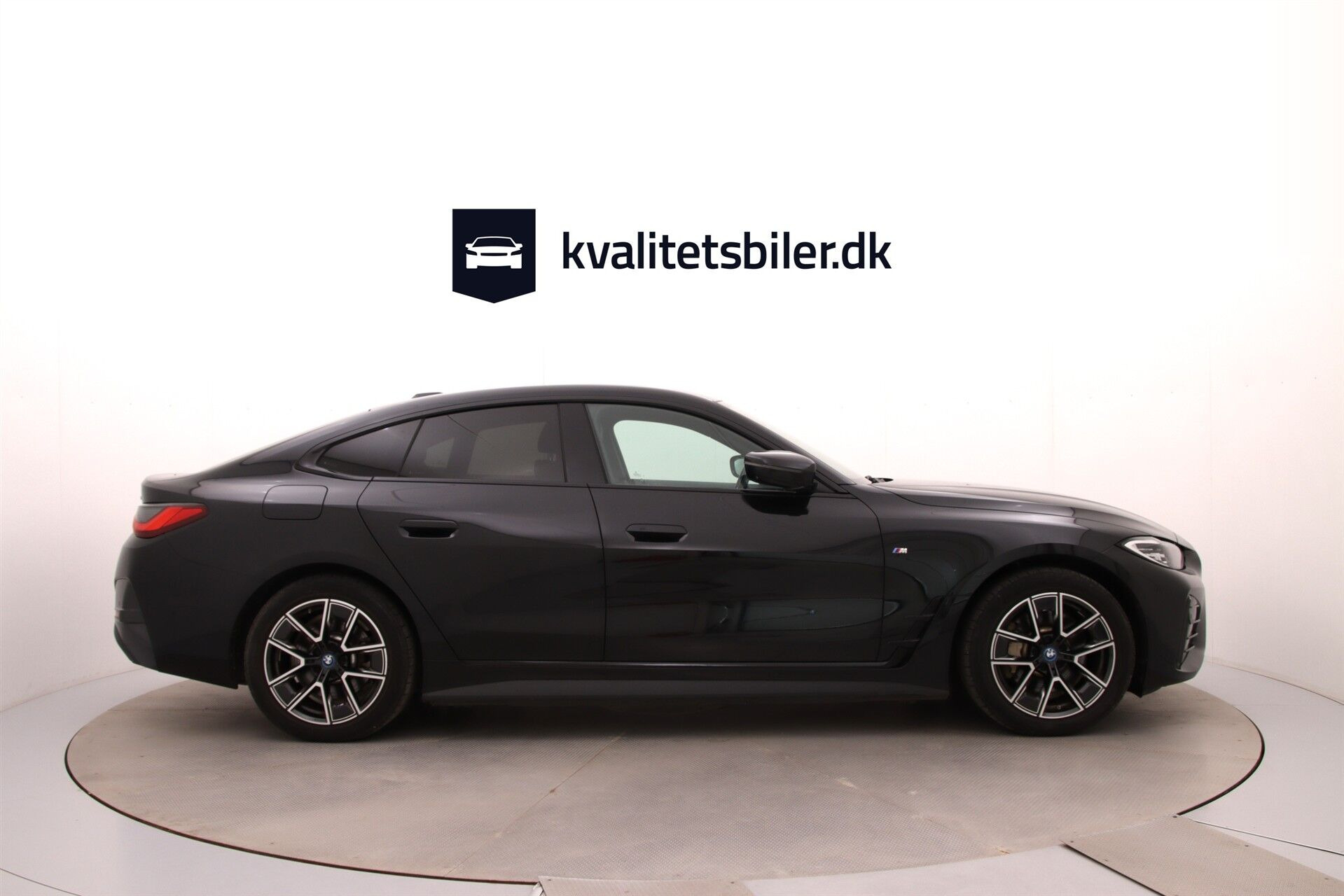 Sort BMW i4 fra 2023