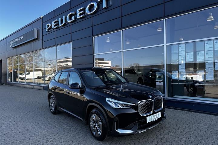 Sort BMW iX1 fra 2023