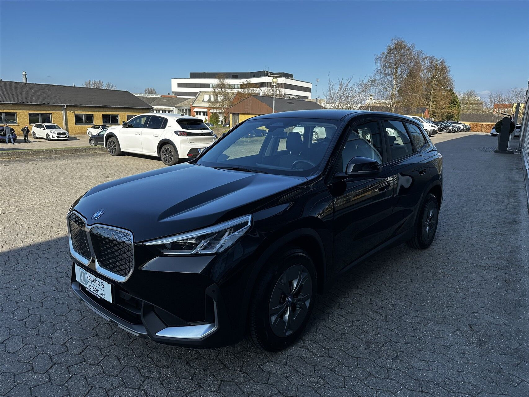 Sort BMW iX1 fra 2023