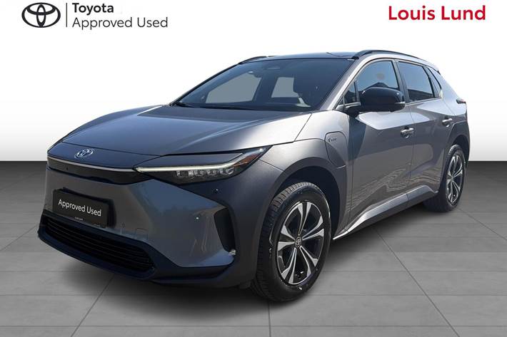 Sort Toyota BZ4X fra 2024