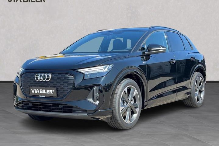 Sort Audi Q4 fra 2026 set udefra