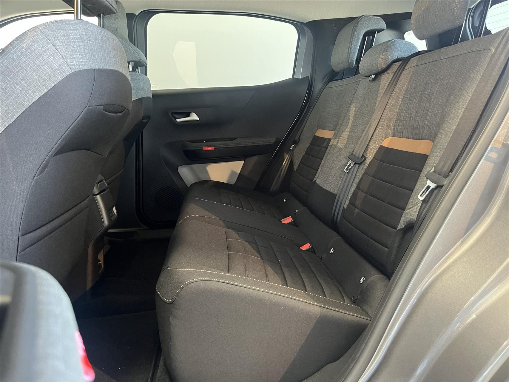 Grå Citroën e-C3 Aircross fra 2025
