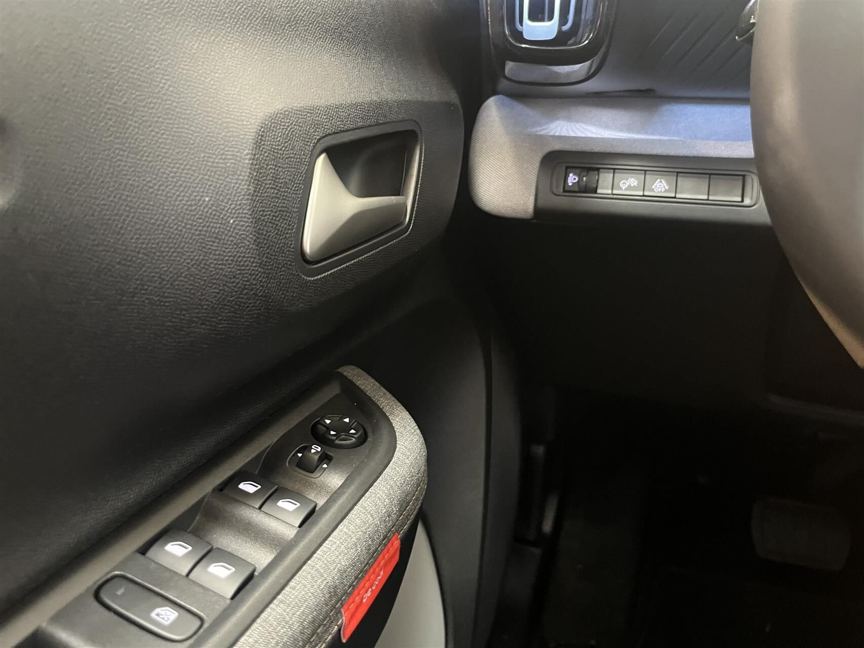 Grå Citroën e-C3 Aircross fra 2025