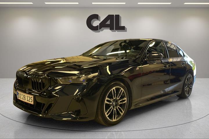 undefined BMW i5 fra 2024 set udefra