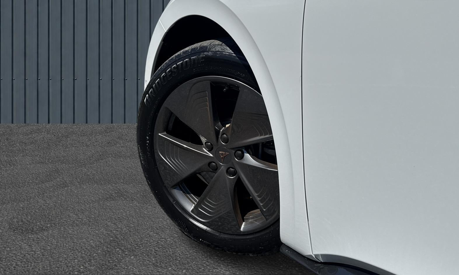 Hvid Cupra Born fra 2022