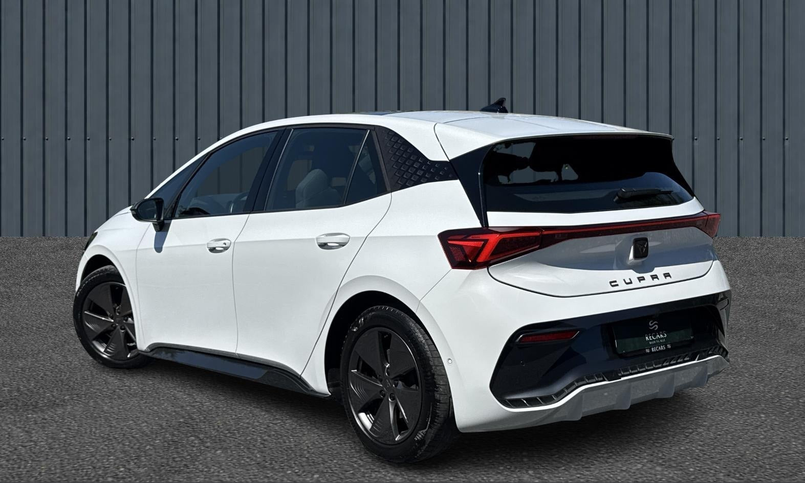 Hvid Cupra Born fra 2022