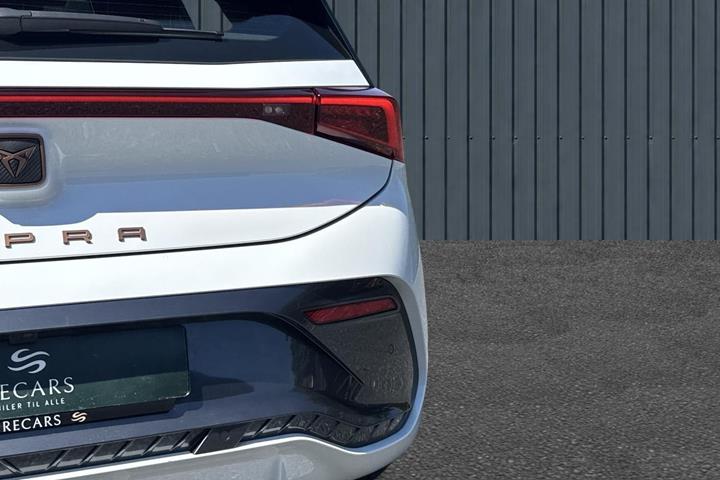 Hvid Cupra Born fra 2022