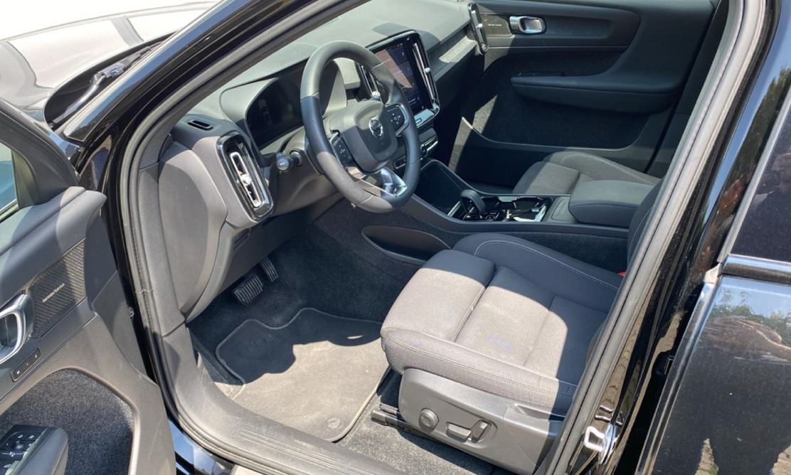 Sort Volvo XC40 fra 2023