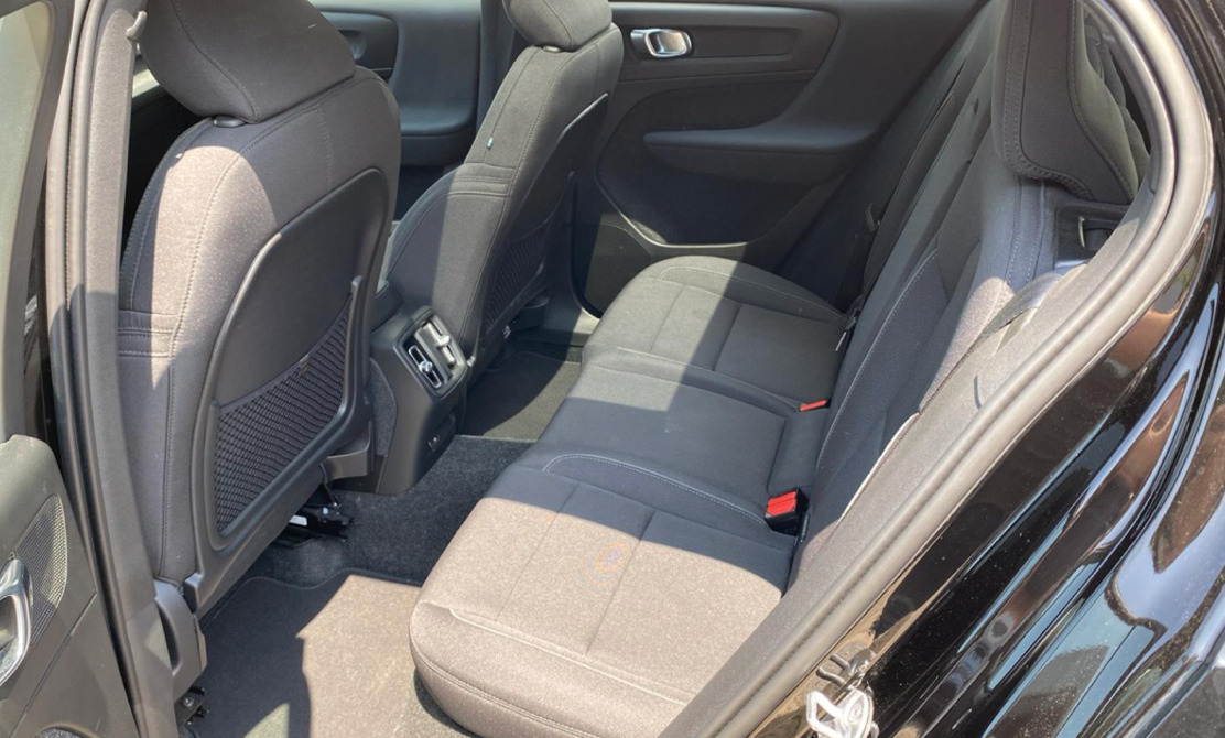 Sort Volvo XC40 fra 2023