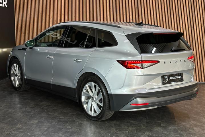 Sølv Skoda Enyaq fra 2021