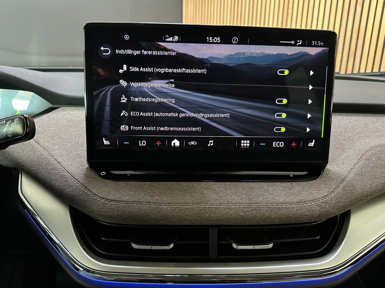 Sølv Skoda Enyaq fra 2021