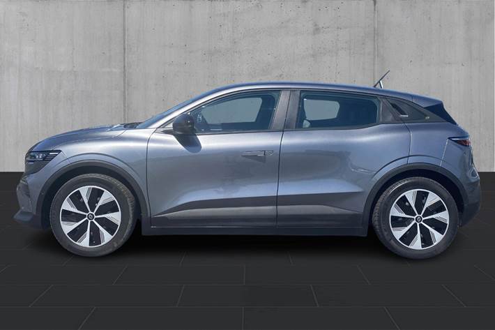 Grå Renault Megane E-Tech fra 2022