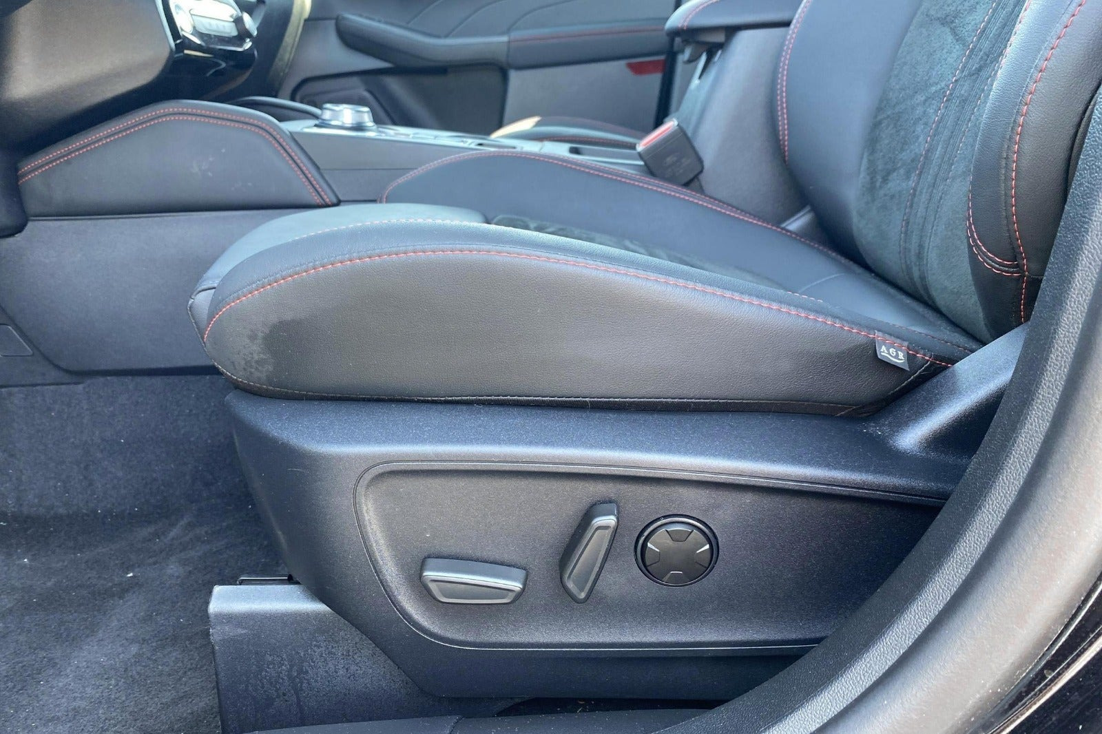 Sort Ford Kuga fra 2025