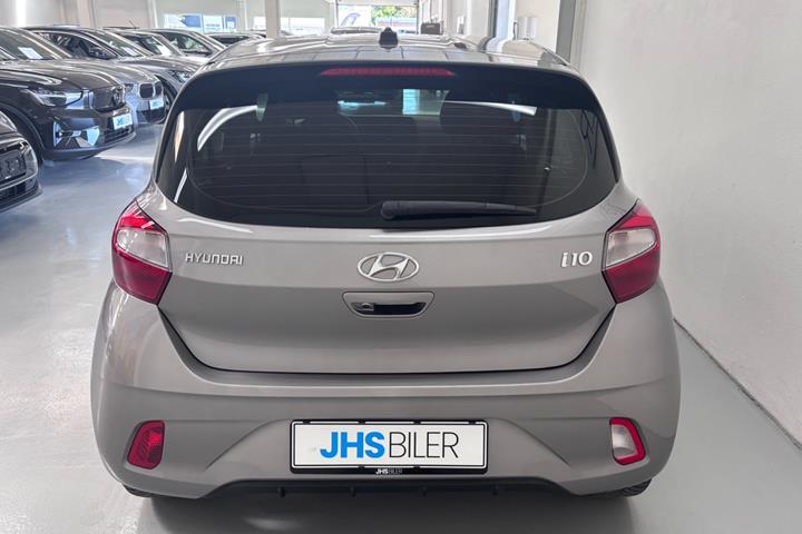 Orange Hyundai i10 fra 2022