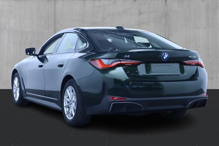 Grøn BMW i4 fra 2023