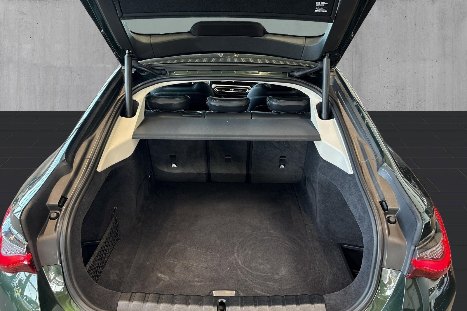 Grøn BMW i4 fra 2023