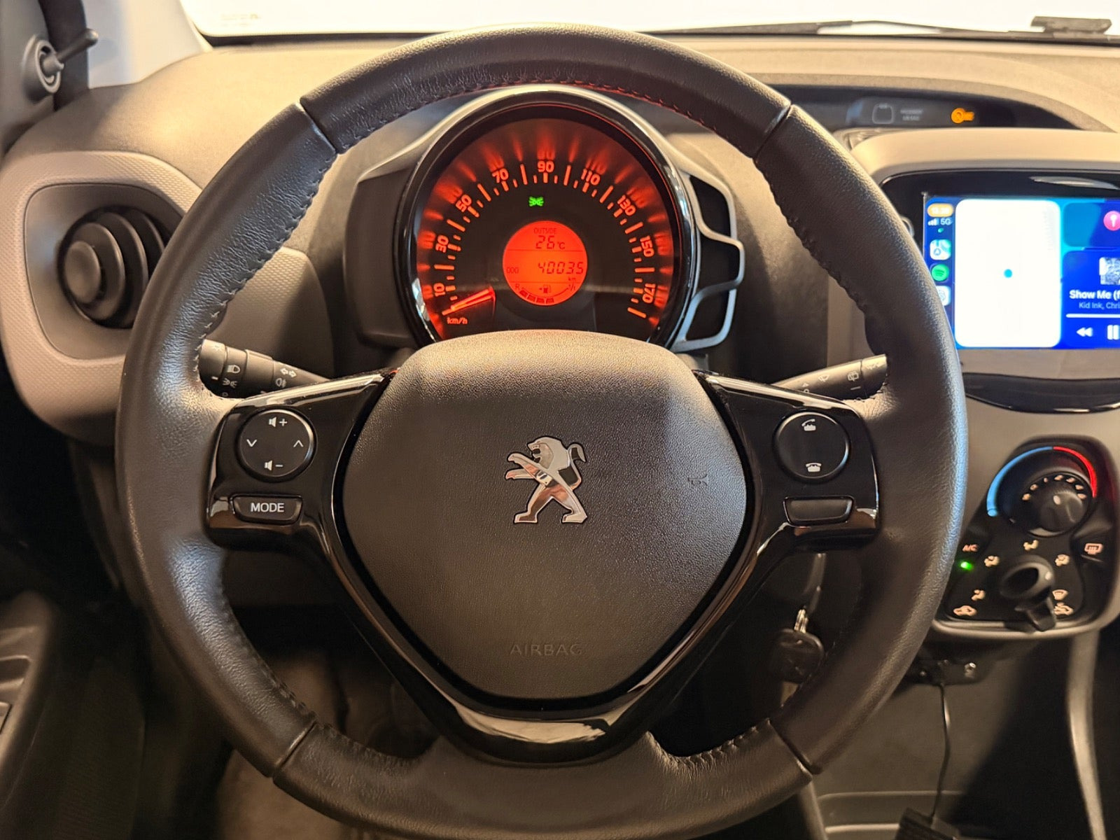 Sort Peugeot 108 fra 2021