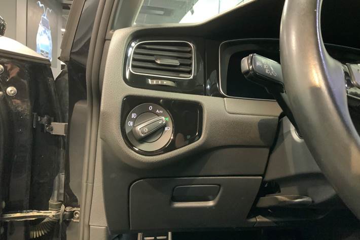Sort VW Golf VII fra 2018