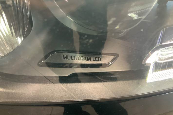 Sort Mercedes GLC300 fra 2020
