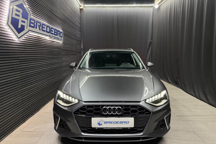 Grå Audi A4 fra 2020