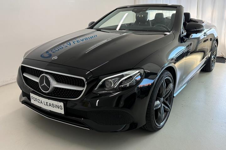 Sort Mercedes E450 fra 2019 set udefra