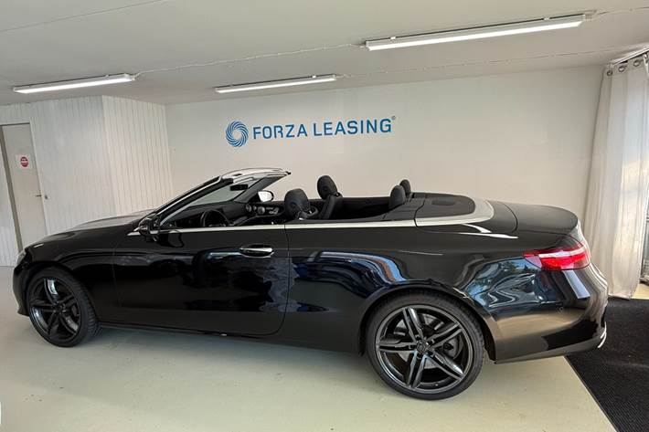 Sort Mercedes E450 fra 2019