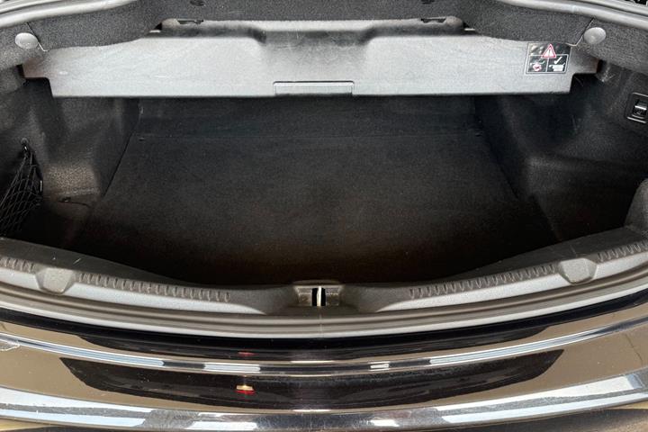 Sort Mercedes E450 fra 2019