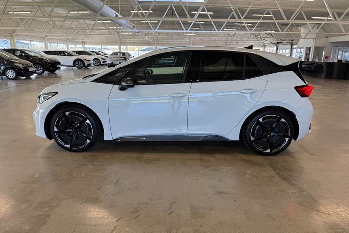 Hvid Cupra Born fra 2025