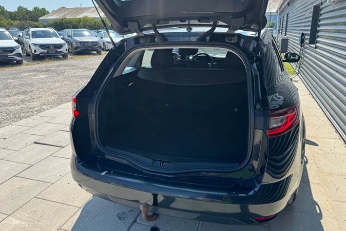 Sort Renault Megane IV fra 2017