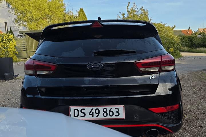 Sort Hyundai i30 fra 2022