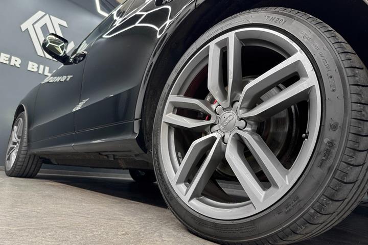 Sort Audi SQ5 fra 2016
