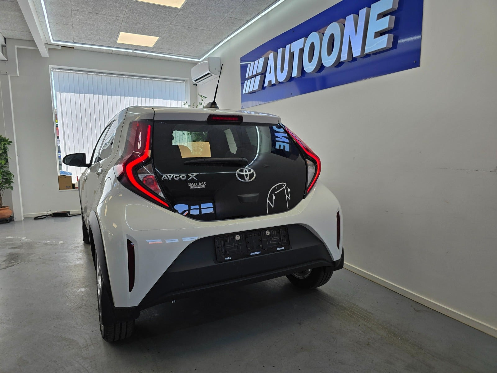 Hvid Toyota Aygo X fra 2023