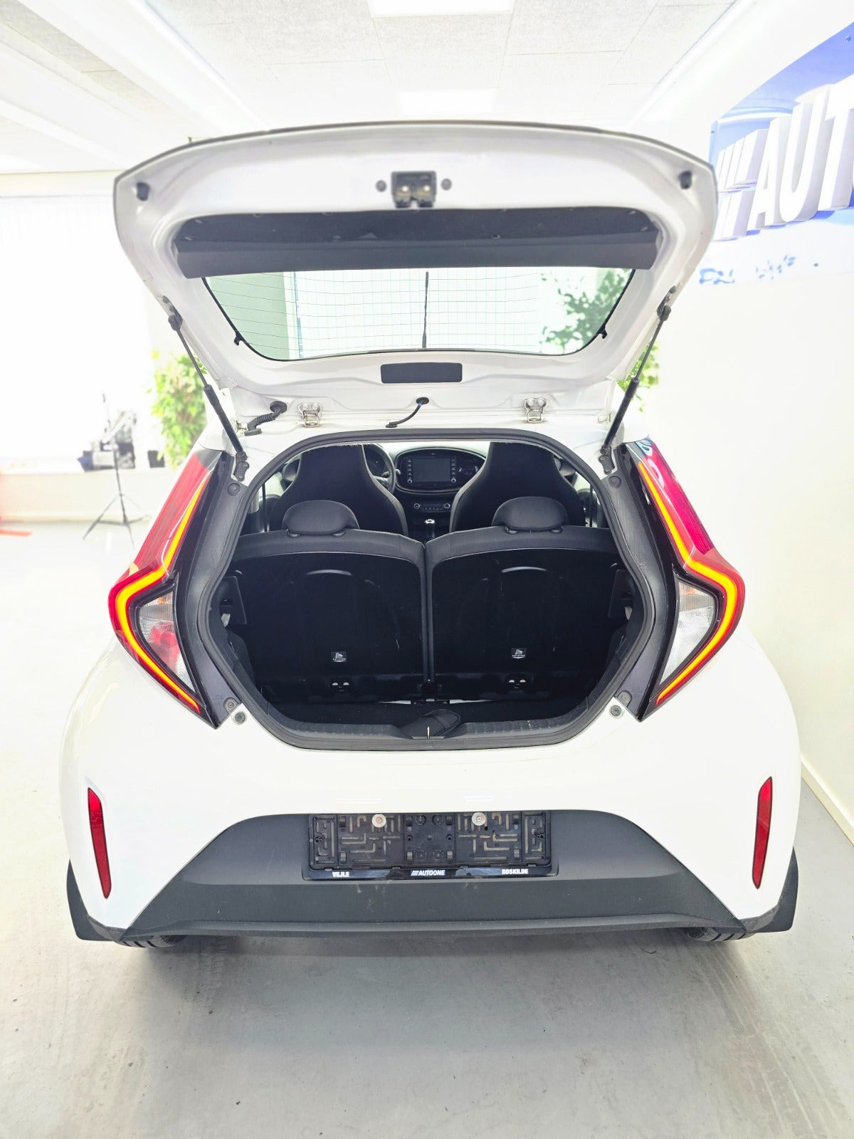 Hvid Toyota Aygo X fra 2023