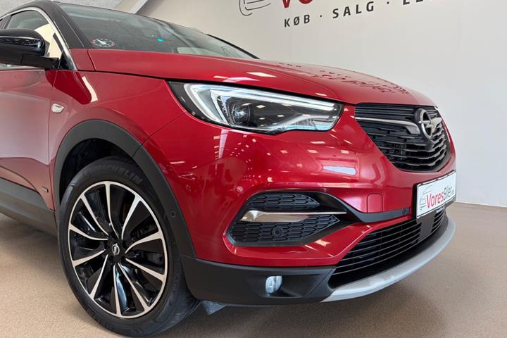 Grå Opel Grandland X fra 2020