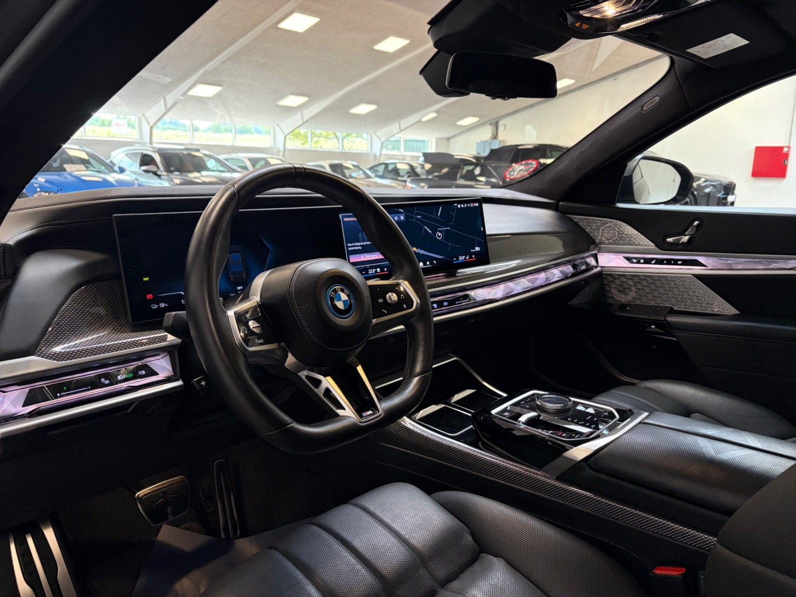 Sort BMW i7 fra 2023