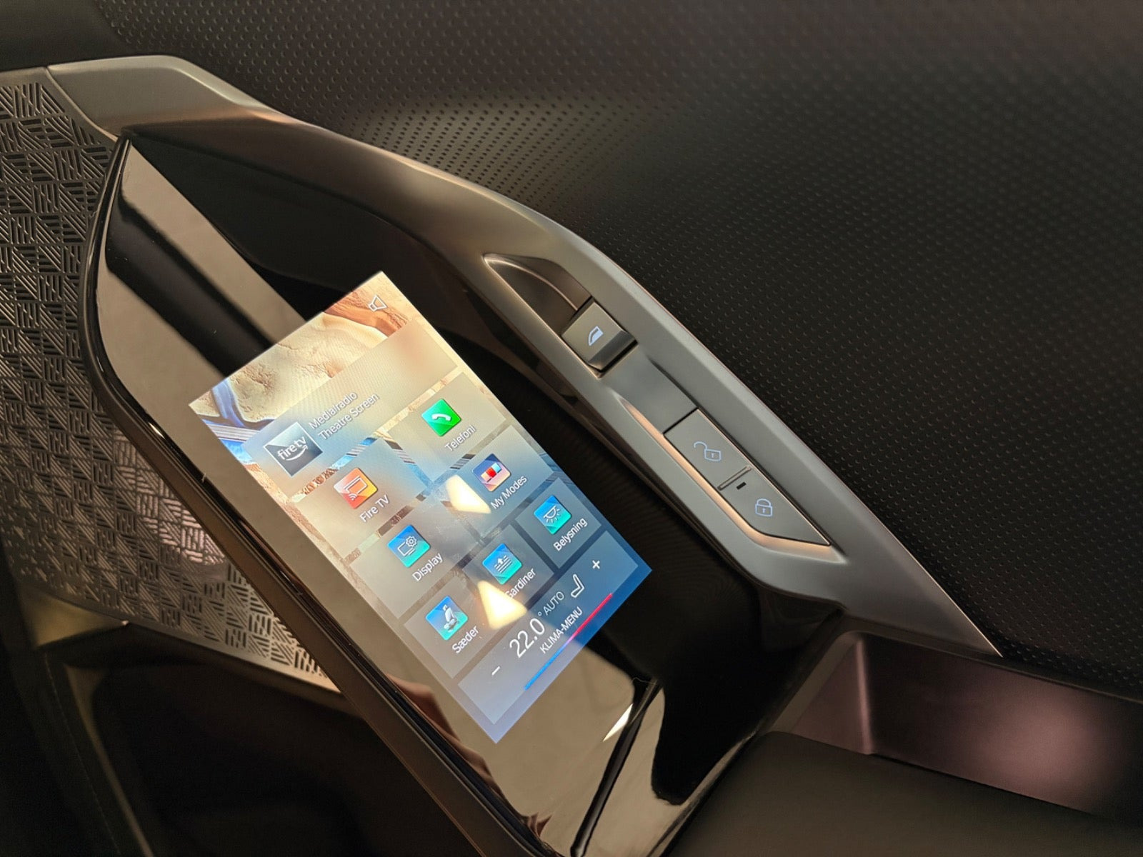 Sort BMW i7 fra 2023