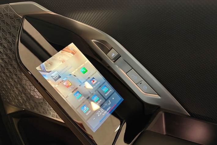 Sort BMW i7 fra 2023