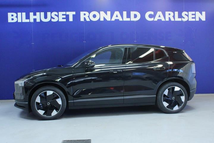 Sort Volvo EX30 fra 2024
