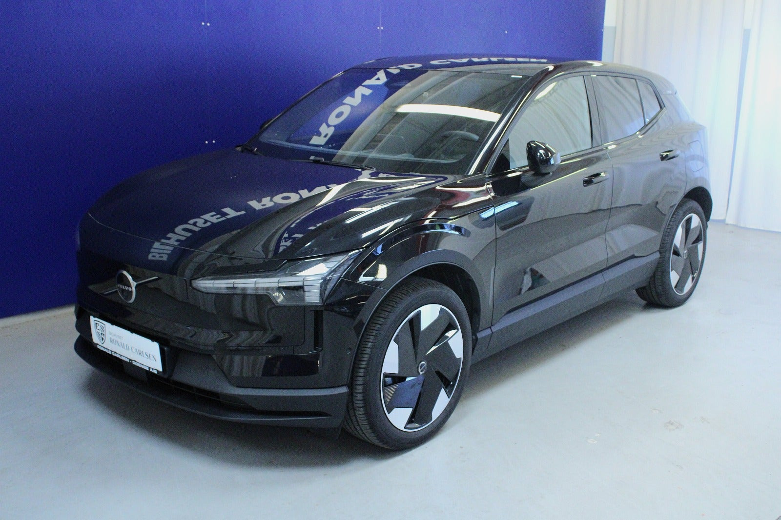 Sort Volvo EX30 fra 2024