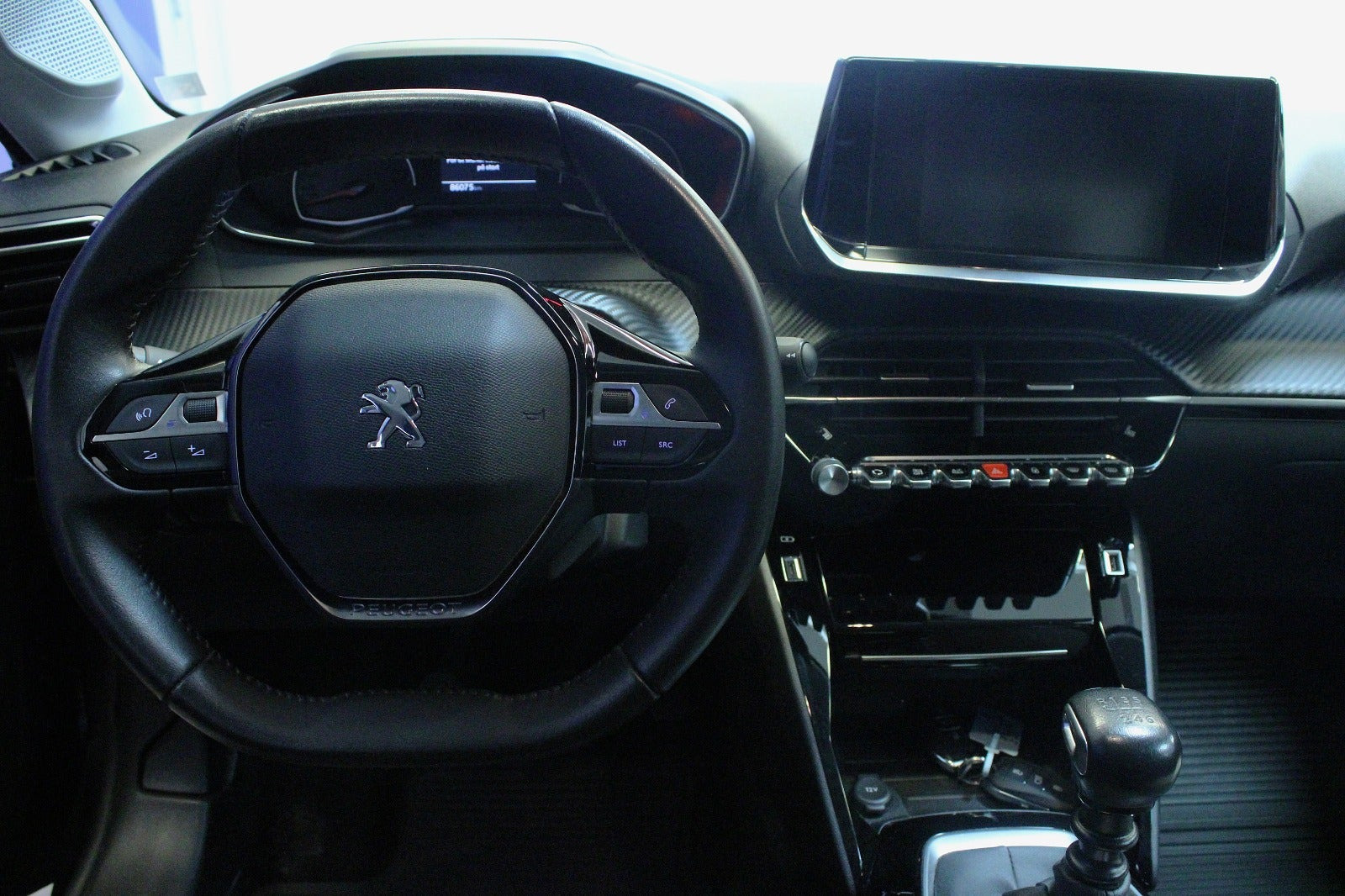 Grå Peugeot 208 fra 2022