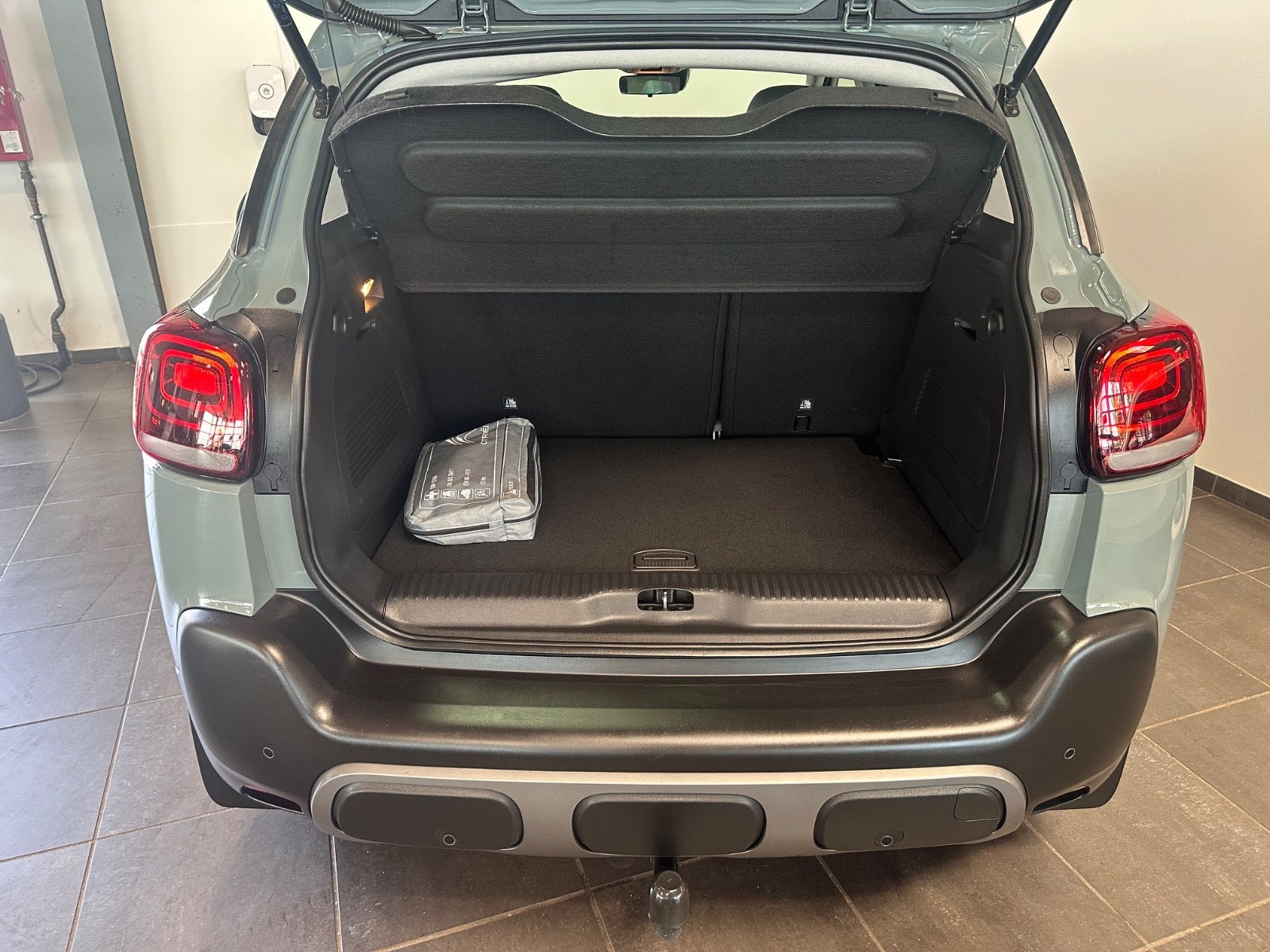 Grå Citroën C3 Aircross fra 2023