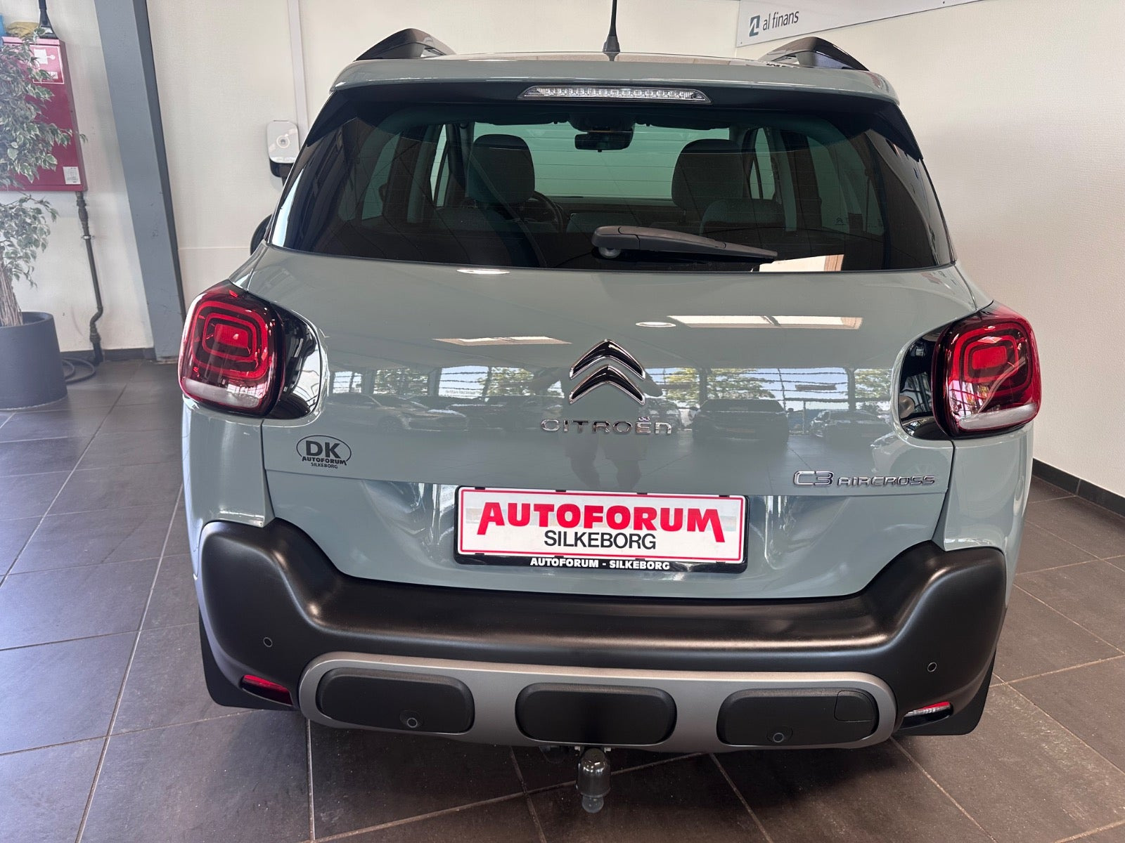 Grå Citroën C3 Aircross fra 2023