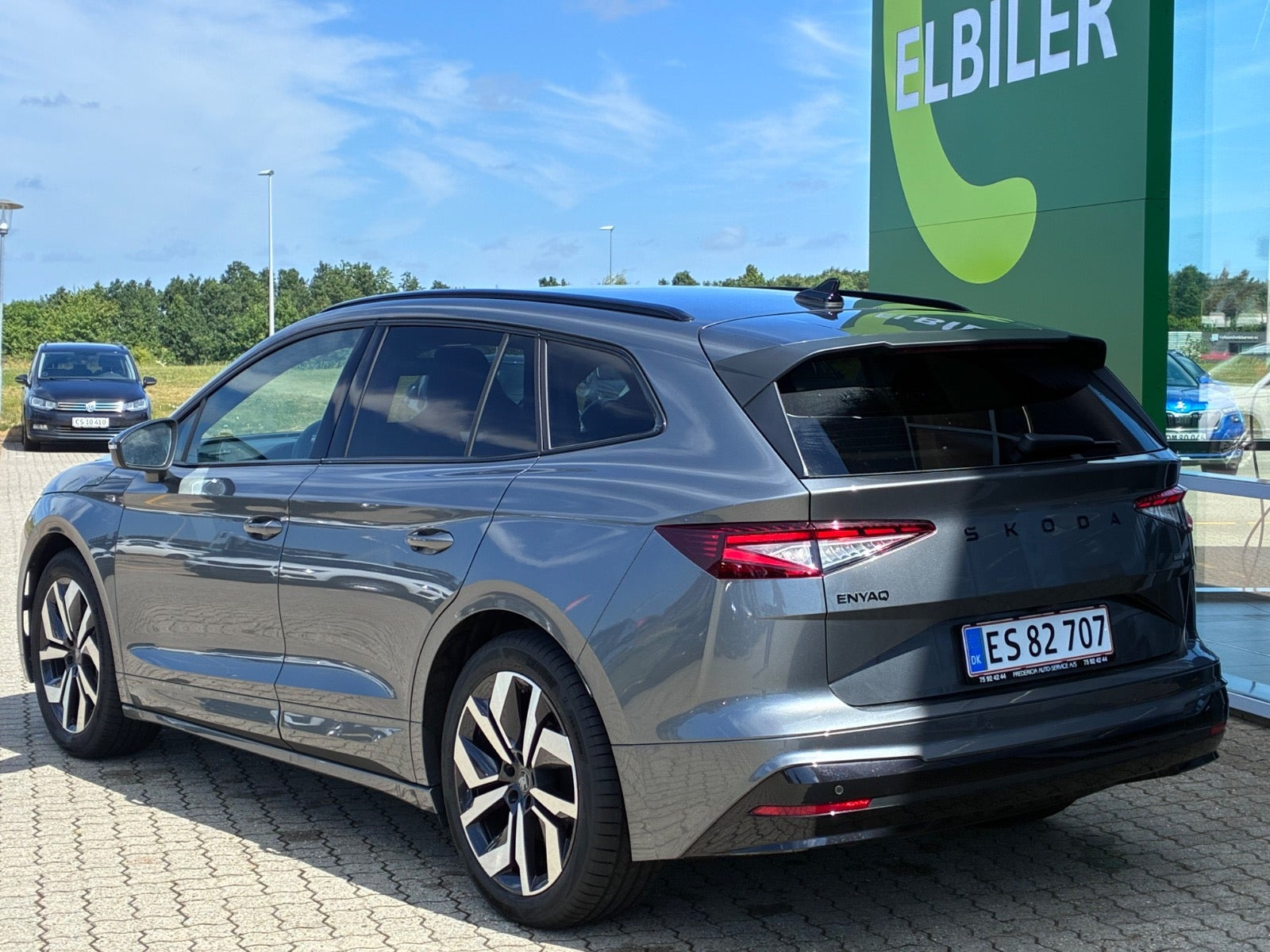 Grå Skoda Enyaq fra 2026